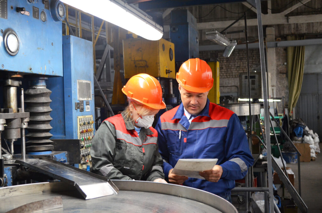 Сенаторы РФ от Марий Эл оценили достижения предприятия порошковой металлургии