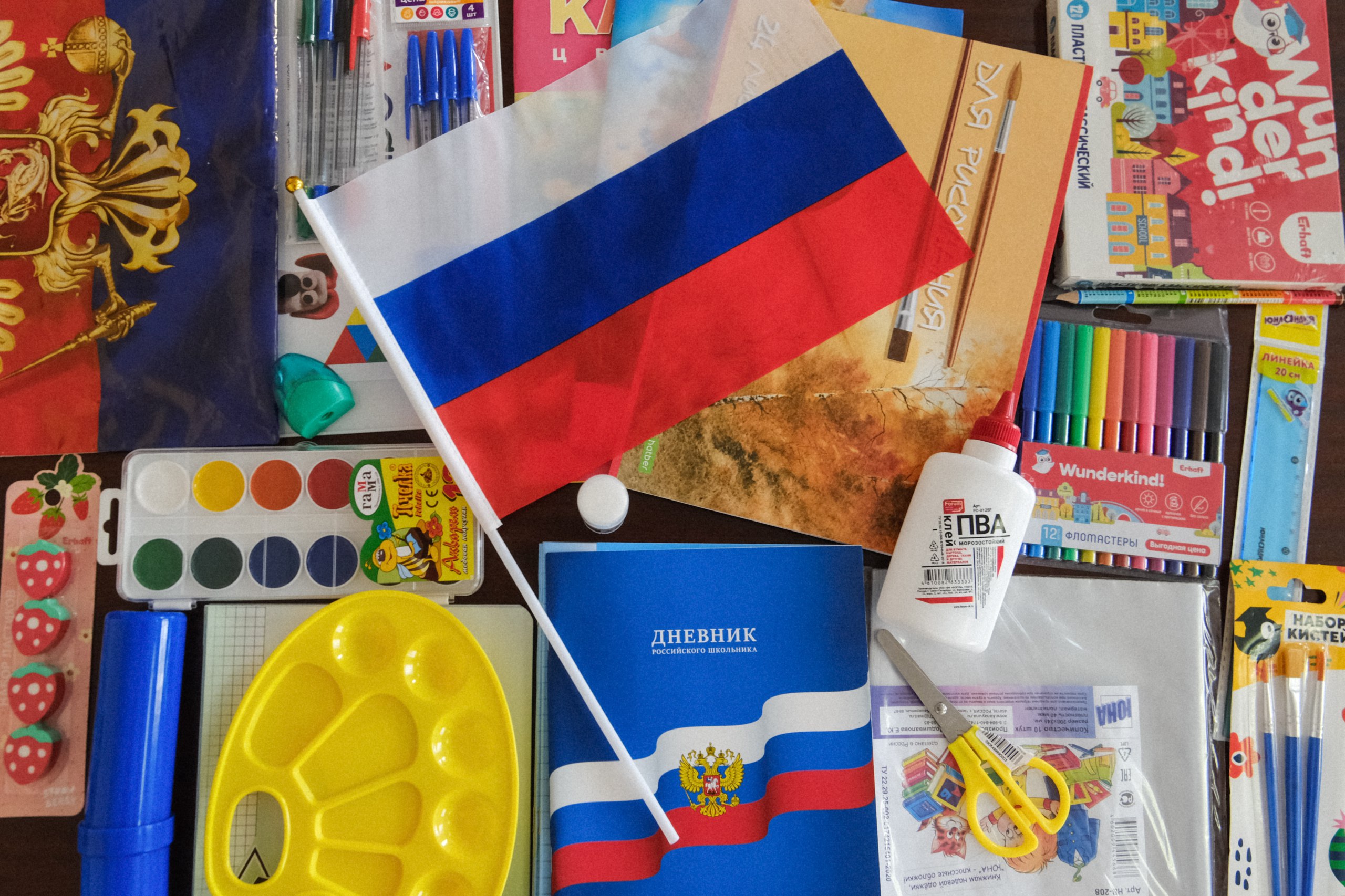 В РМЭ снабдят 100 школьников из Куйбышевского района всем необходимым к школе
